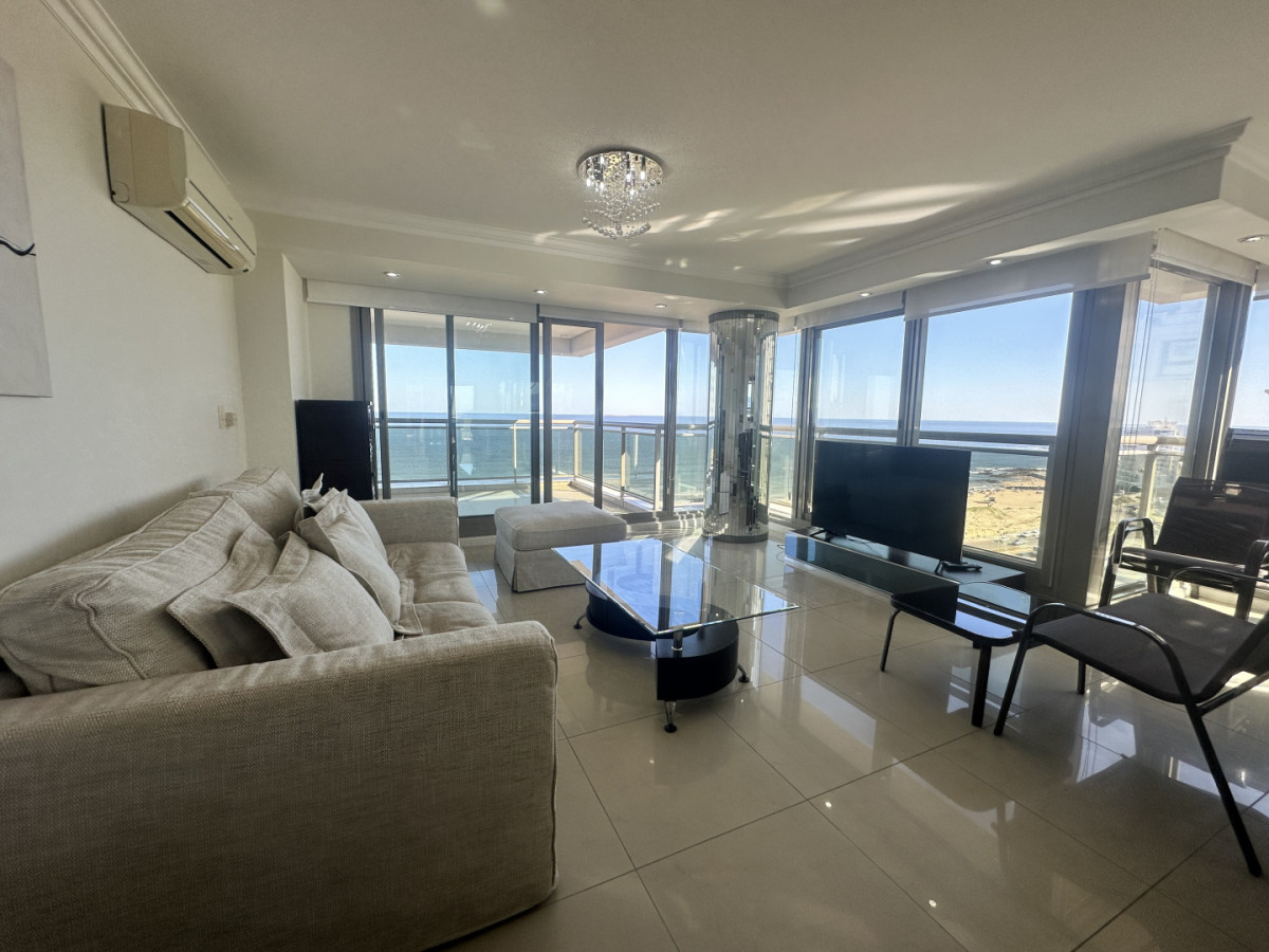 Apartamento ID.7026 - Venta apartamento en Punta del este 