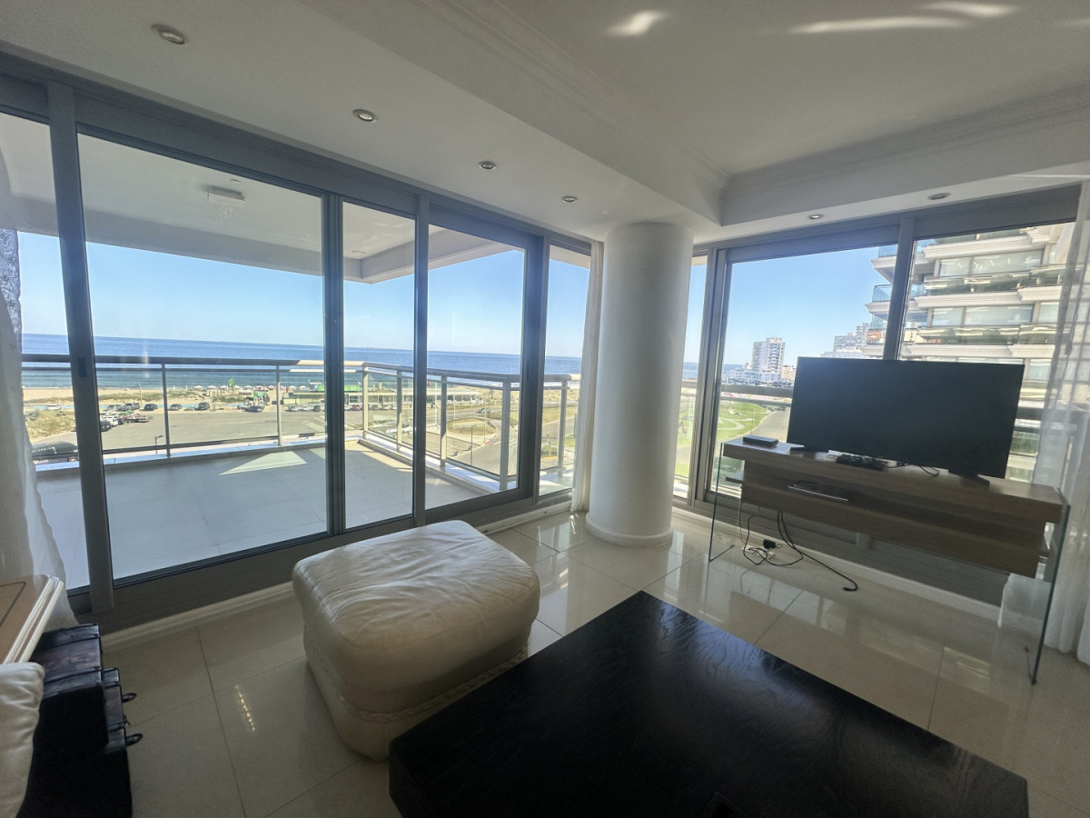 Apartamento ID.7025 - Venta apartamento en Punta del Este 