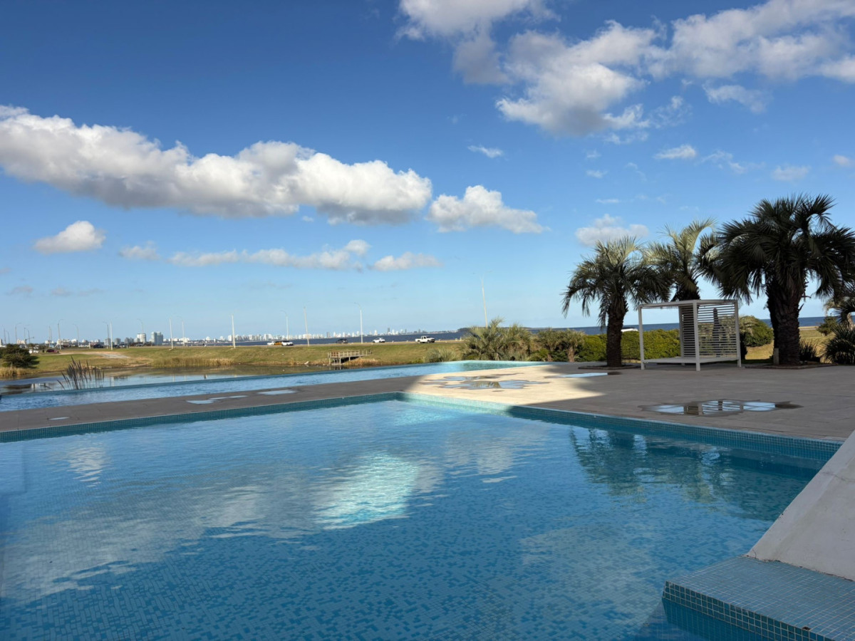 Apartamento ID.7231 - Venta apartamento playa mansa Punta del Este. Laguna del Diario 