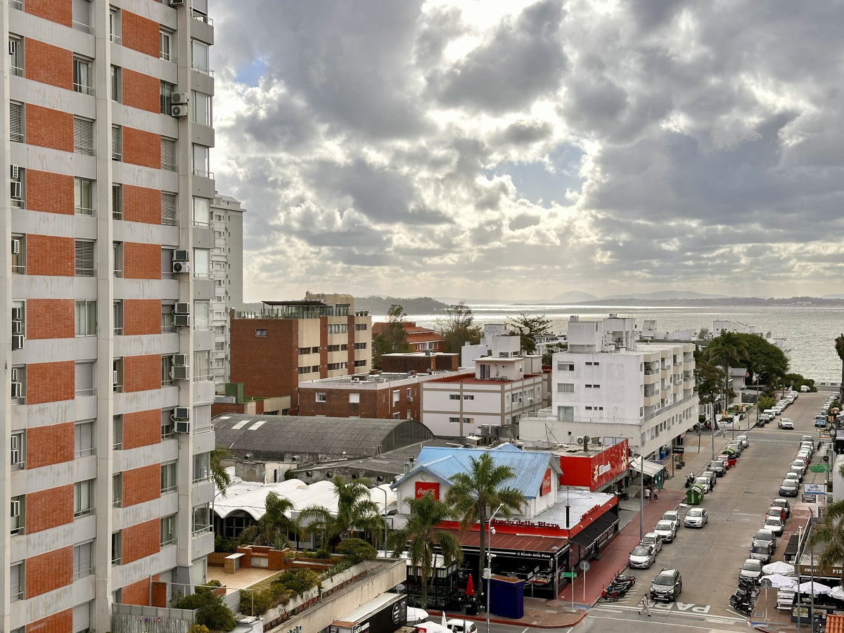 Apartamento ID.6816 - Venta apartamento en Punta del Éste 