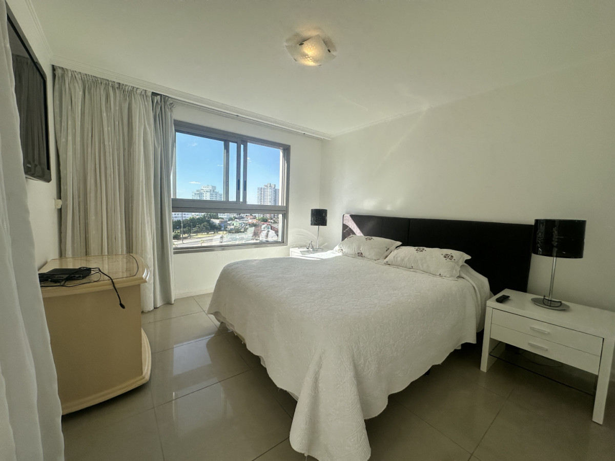 Apartamento ID.7025 - Venta apartamento en Punta del Este 