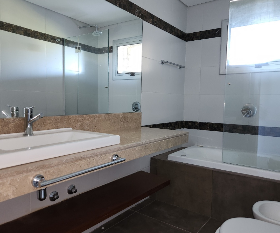 Apartamento ID.6093 - Venta apartamento en Punta B