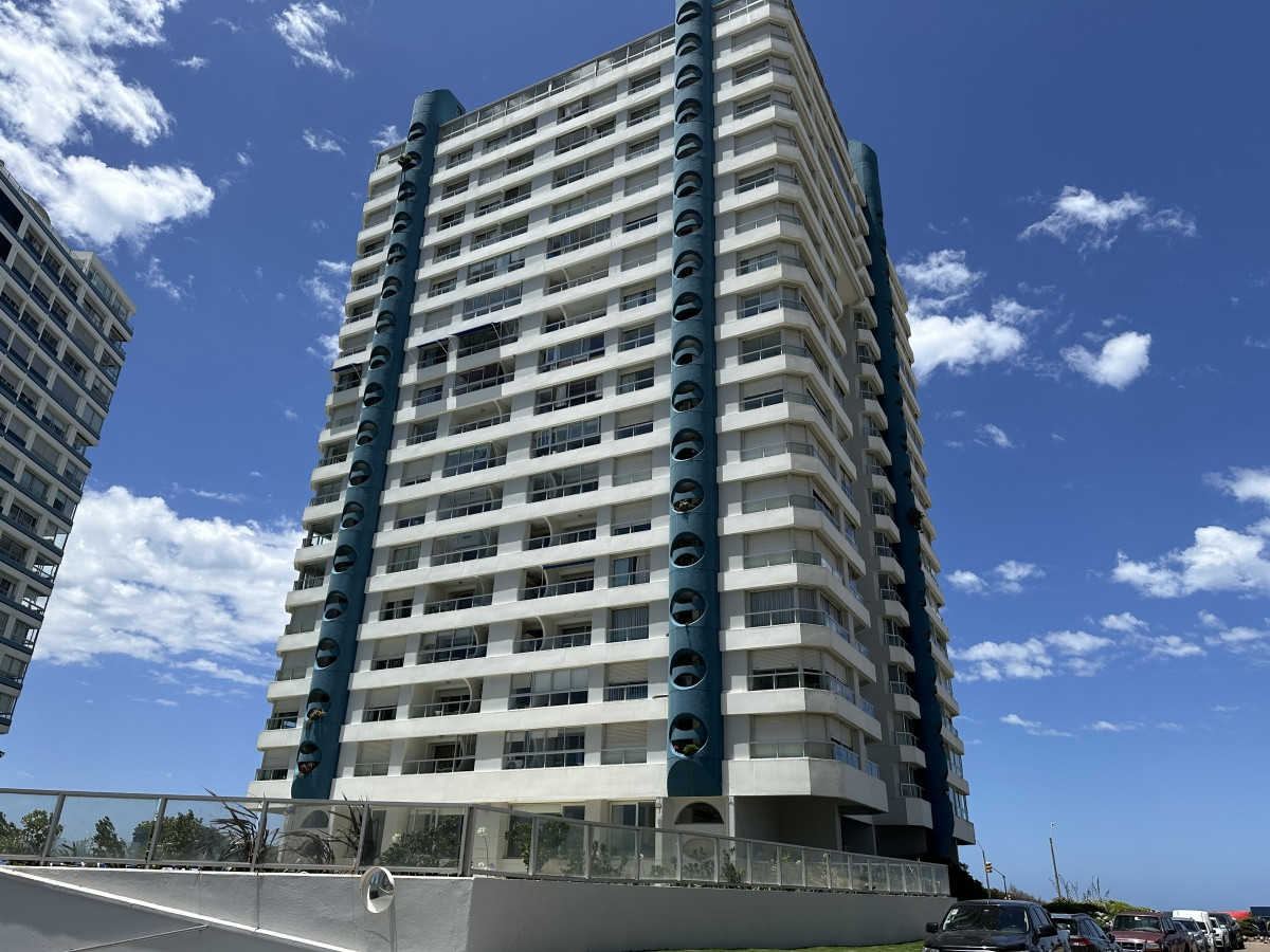 Apartamento ID.6419 - Venta apartamento en Punta del Este, playa brava 