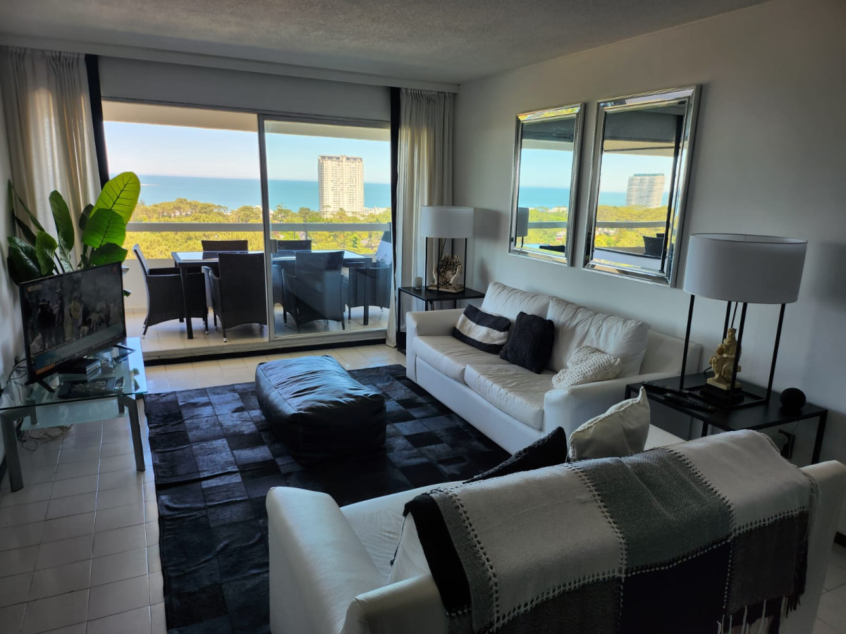 Apartamento ID.6056 - Alquiler apartamento 3 dormitorios, Punta del Este 