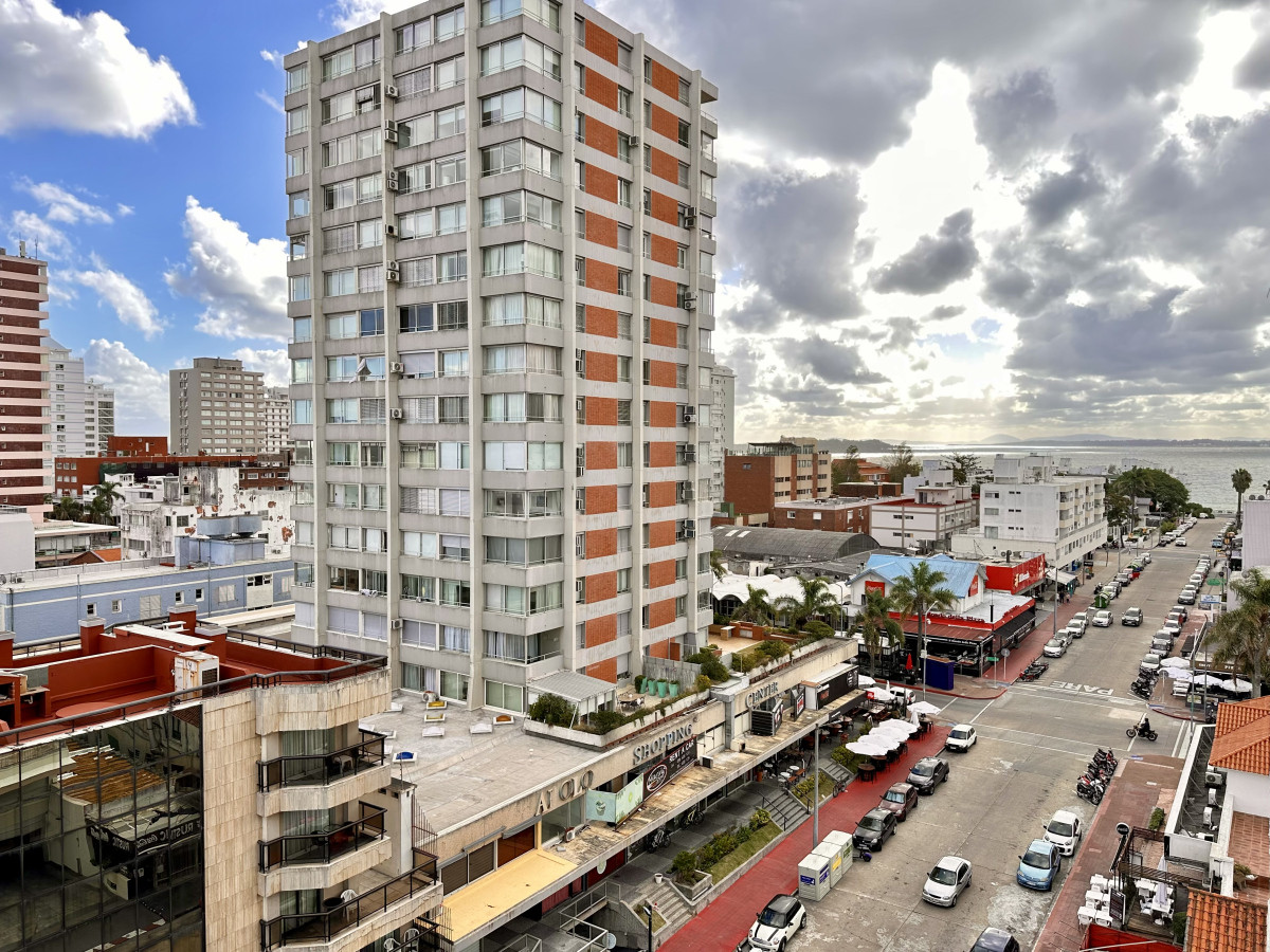 Apartamento ID.6816 - Venta apartamento en Punta del Éste 