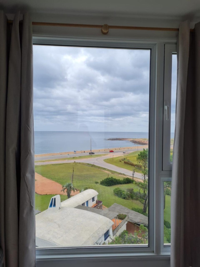 Apartamento ID.7231 - Venta apartamento playa mansa Punta del Este. Laguna del Diario 