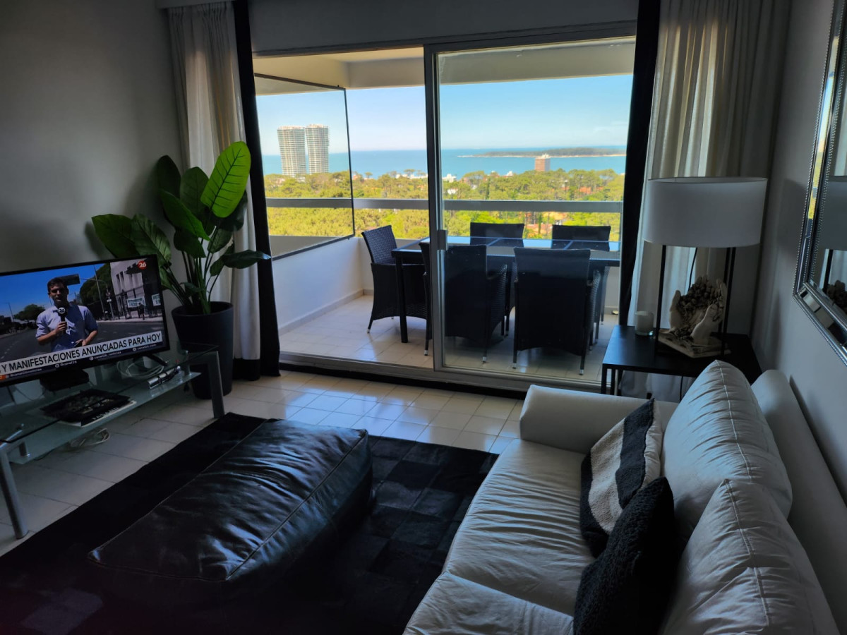 Apartamento ID.6056 - Alquiler apartamento 3 dormitorios, Punta del Este 