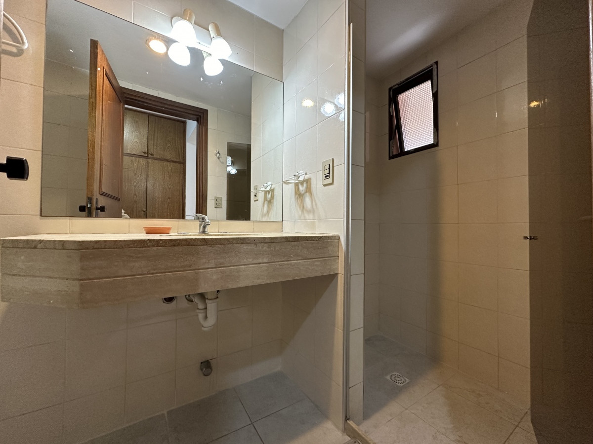 Apartamento ID.6329 - Venta apartamento, Maldonado 