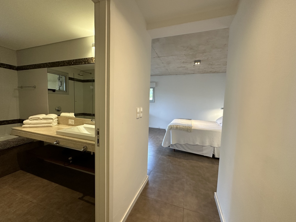Apartamento ID.6481 - Venta de excelente apartamento en Punta Ballena 