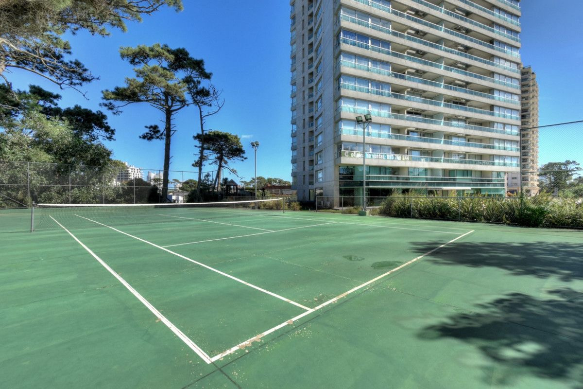 Apartamento ID.6987 - Venta apartamento en Punta del este 
