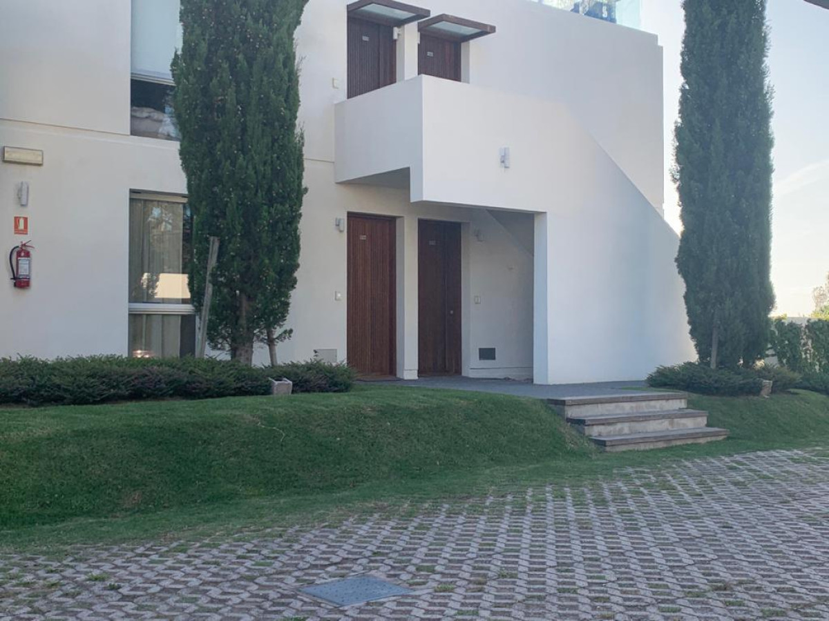 Apartamento ID.4929 - Lindo apartamento en edificio Rinconada del Mar, Punta Ballena