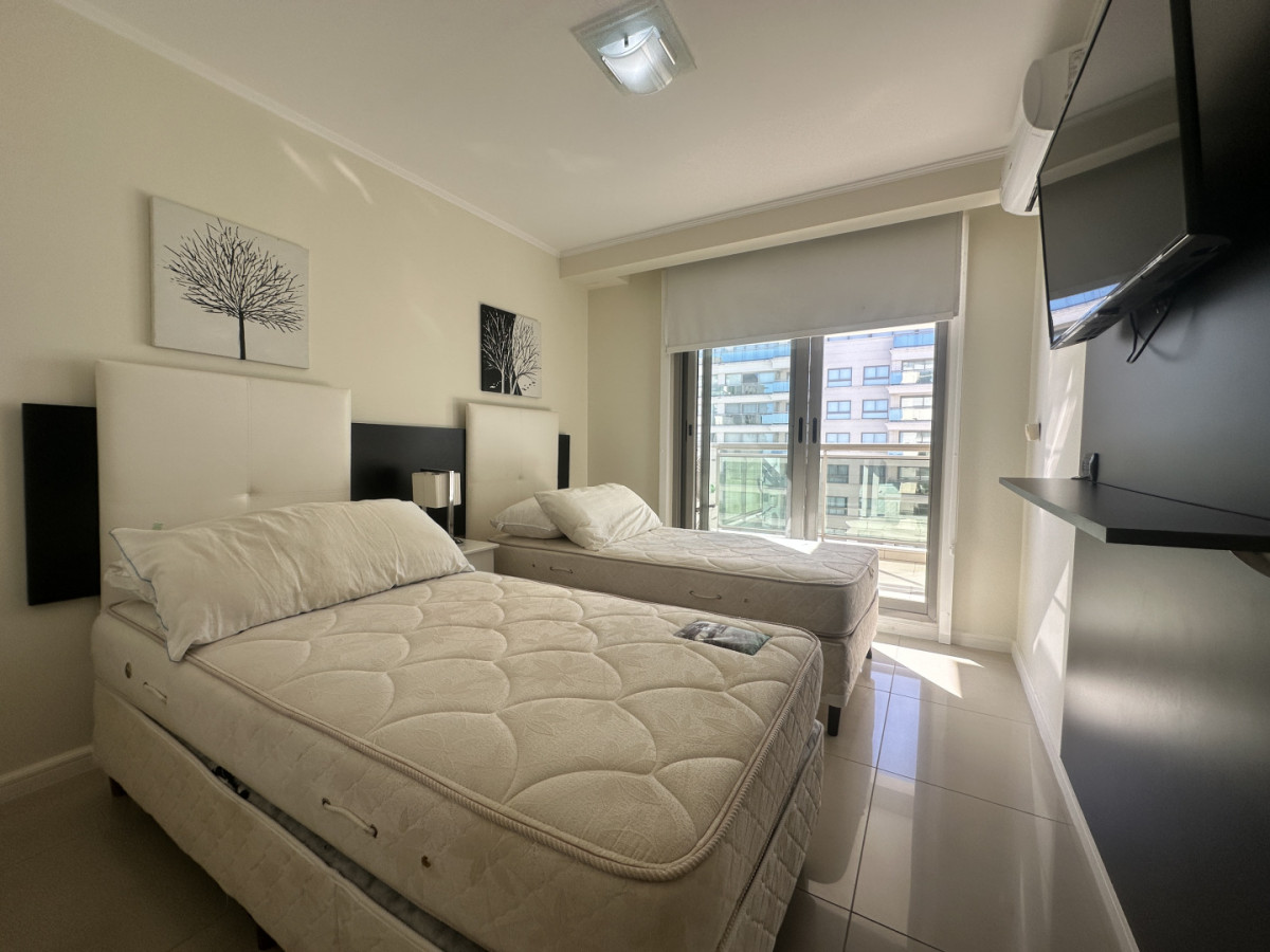 Apartamento ID.7026 - Venta apartamento en Punta del este 