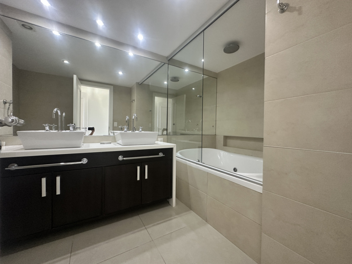 Apartamento ID.7026 - Venta apartamento en Punta del este 