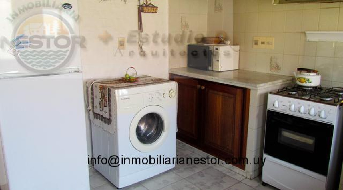 Casa ID.191 - Cómodo, funcional, amplia unidad duplex a una cuadra de la playa