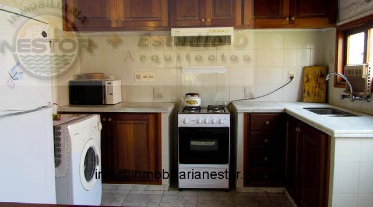 Casa ID.191 - Cómodo, funcional, amplia unidad duplex a una cuadra de la playa
