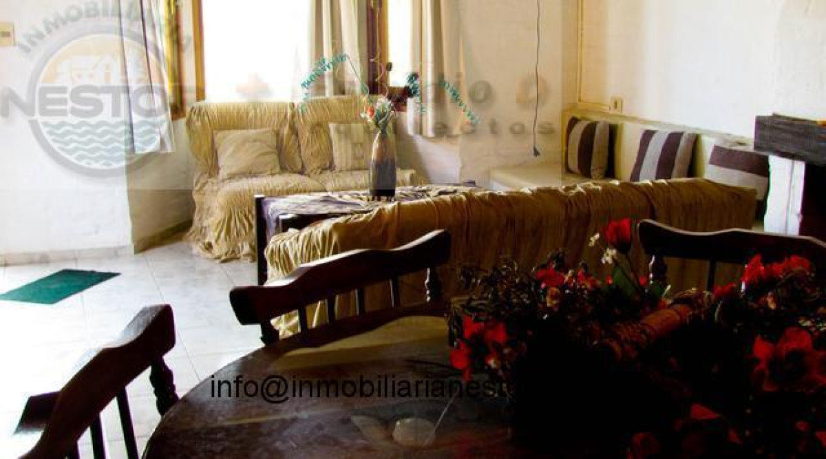 Casa ID.191 - Cómodo, funcional, amplia unidad duplex a una cuadra de la playa