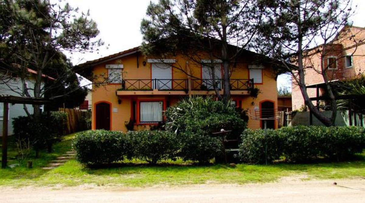 Casa ID.42 - DUPLEX EN TIO TOM A 1/2 CUADRA DE LA PLAYA, 2 DORMITORIOS
