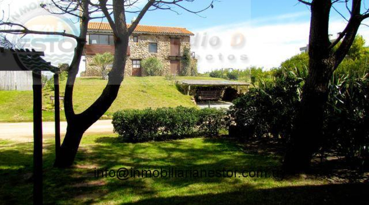 Casa ID.43 - COMODIDAD Y FUNCIONALIDAD EN ESTE COMPLETO DUPLEX EN TIO TOM
