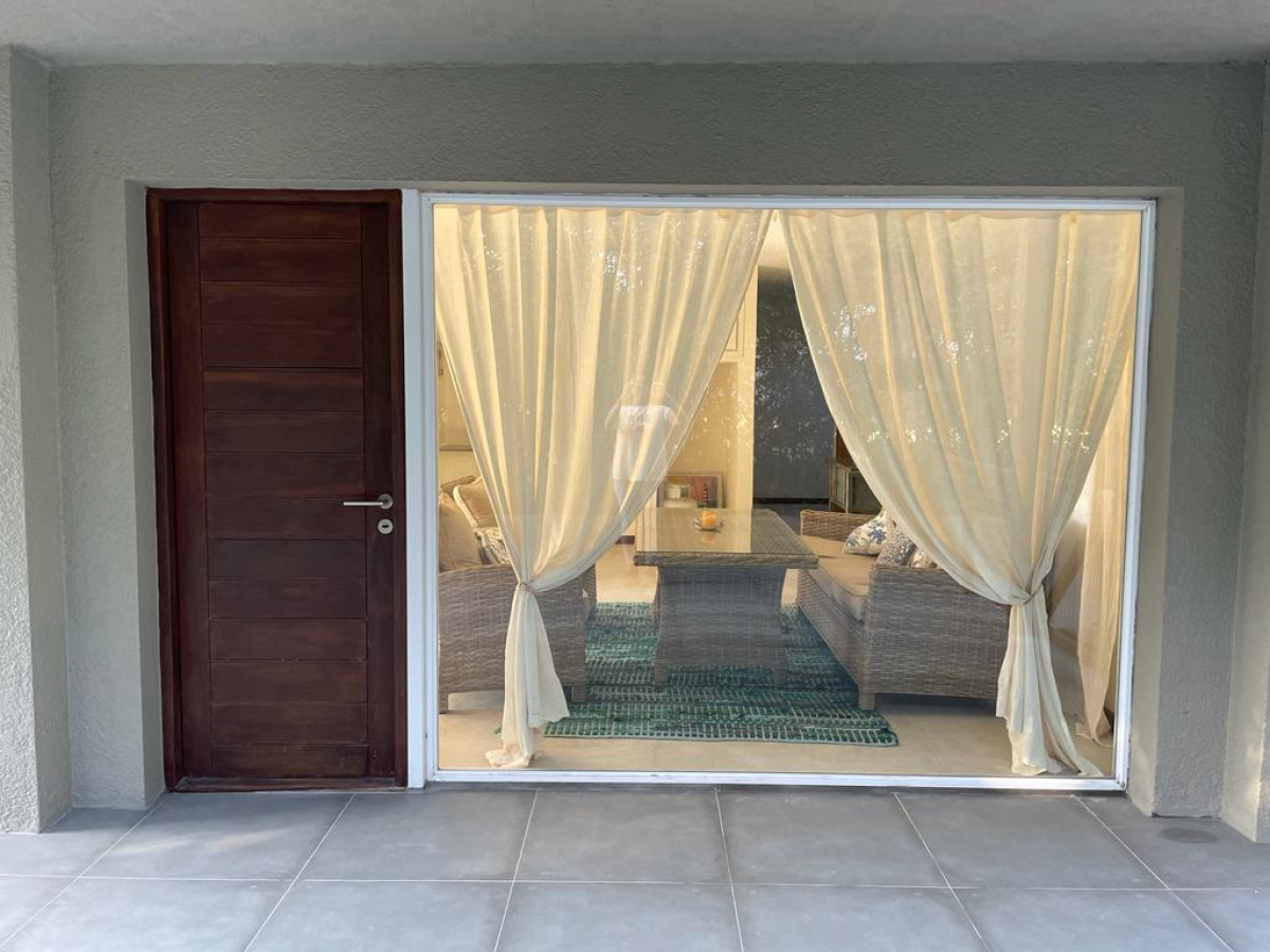 Casa ID.14 - Venta casa con vista al mar. Punta Ballena 