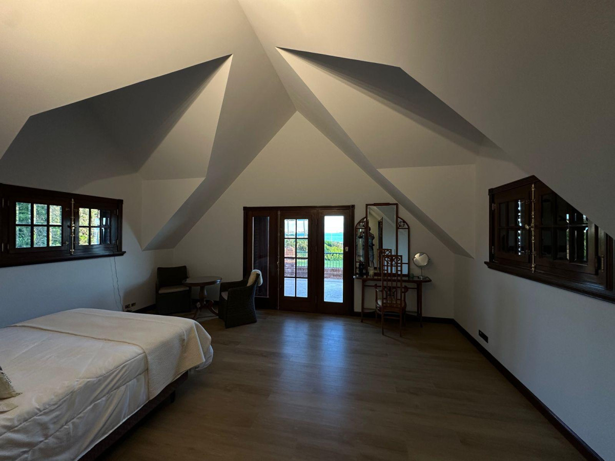 Casa ID.6679 - Vendemos casa primera línea al mar, playa mansa Punta del Este 