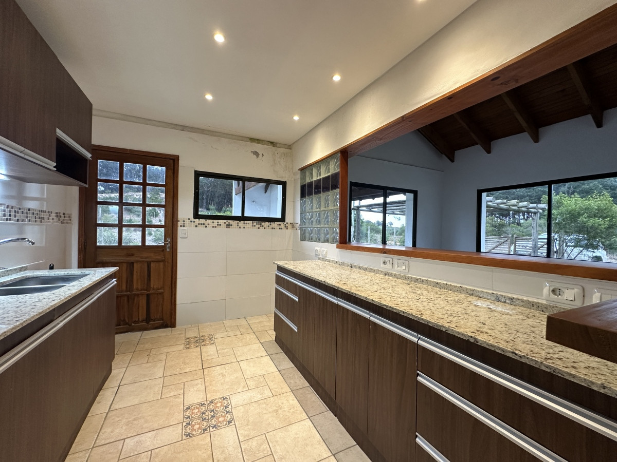 Casa ID.6624 - Venta casa en Club del lago, Punta Ballena 
