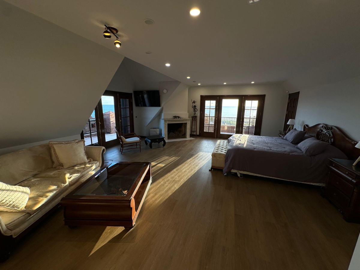 Casa ID.6679 - Vendemos casa primera línea al mar, playa mansa Punta del Este 