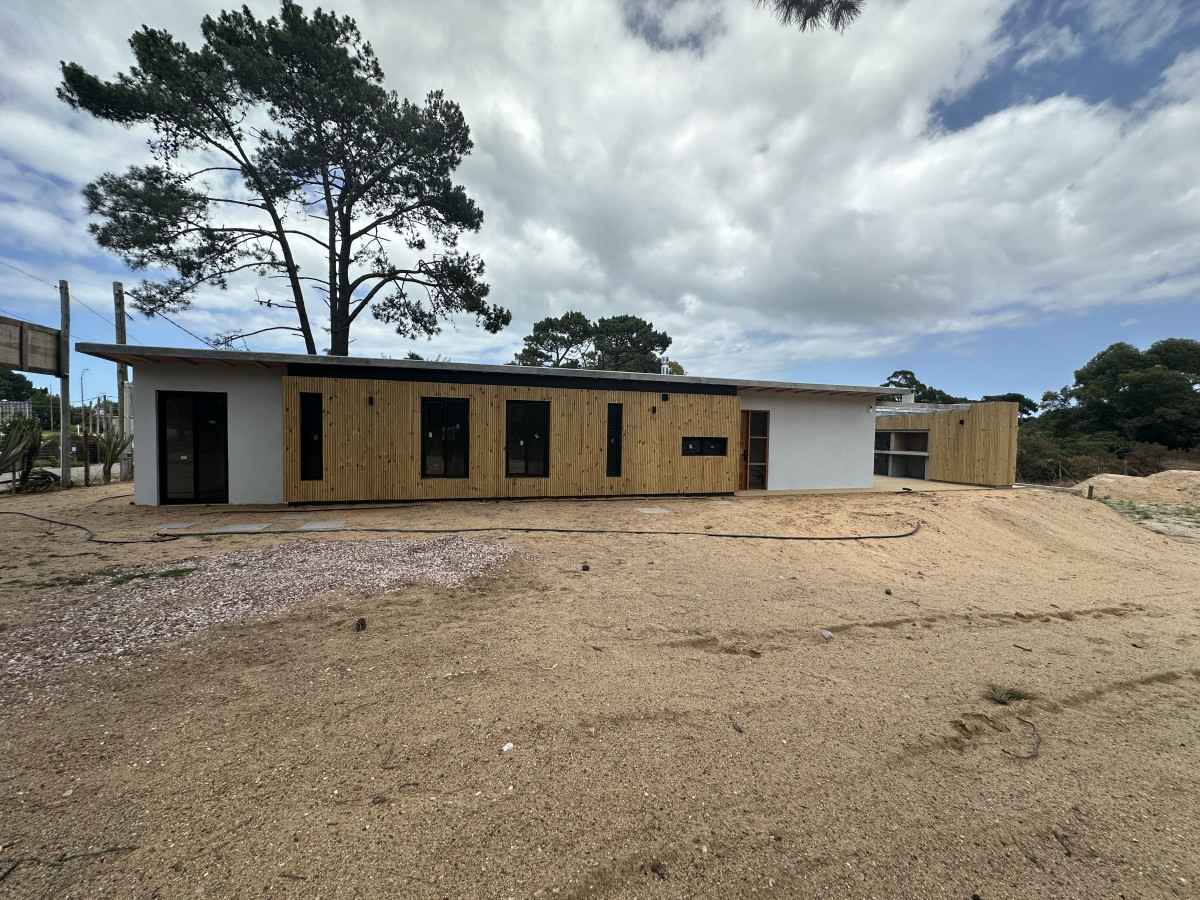 Casa ID.6650 - Venta casa a estrenar en barrio Club del lago Punta Ballena 