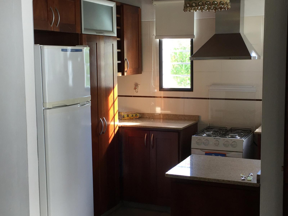 Casa ID.569 - IMPORTANTE Y MODERNA RESIDENCIA  EN SOLANAS