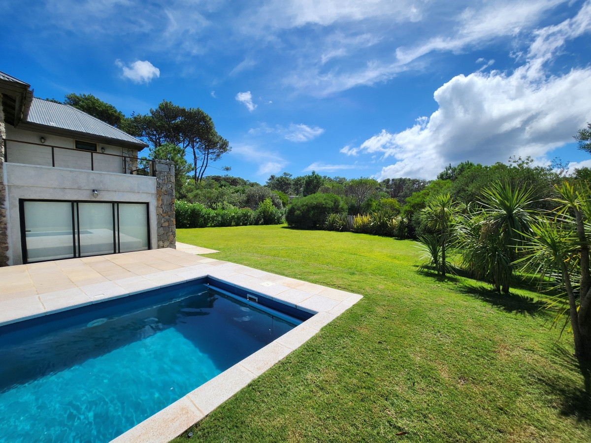 Casa ID.5189 - Casa en venta zona Chihuahua - Punta Ballena