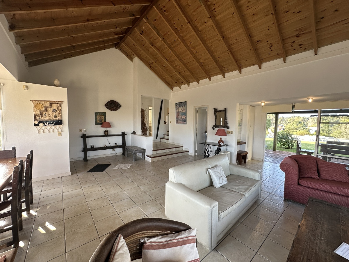 Casa ID.306 - Linda casa en venta zona Tio Tom Punta ballena, vista al mar