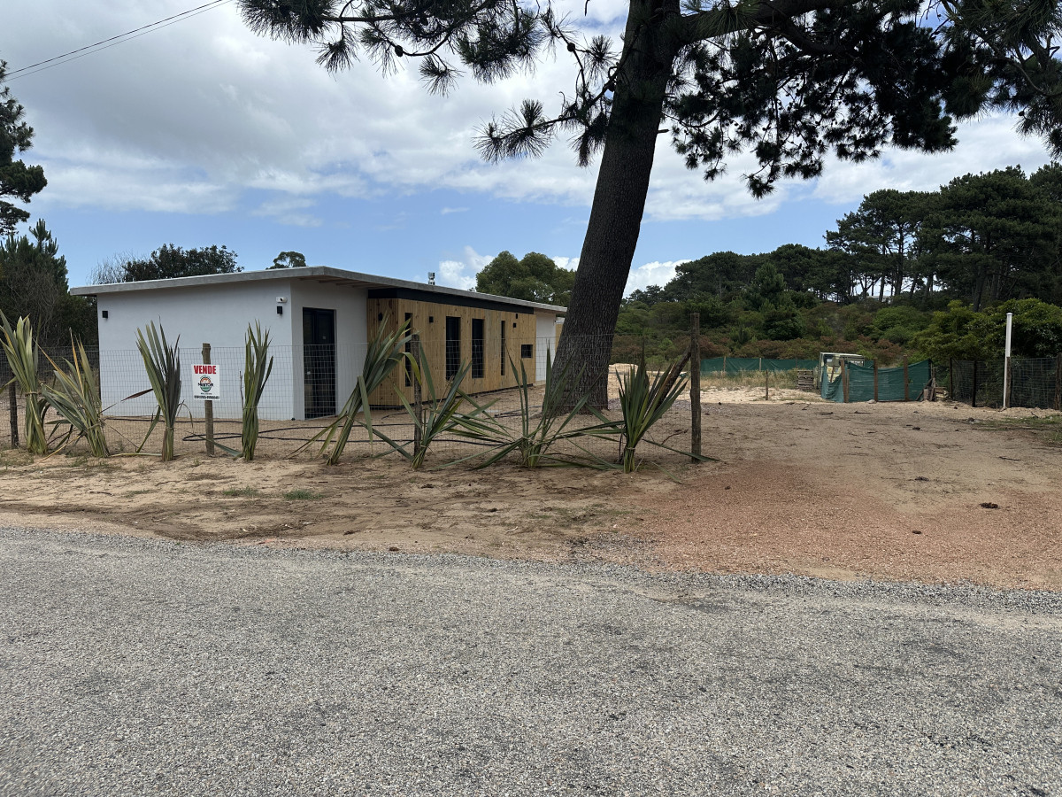 Casa ID.6650 - Venta casa a estrenar en barrio Club del lago Punta Ballena 