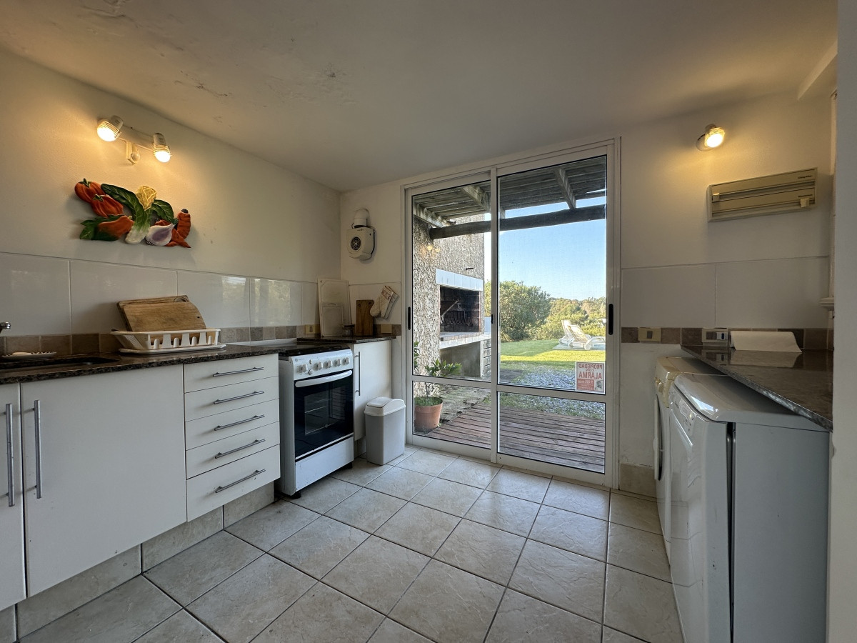 Casa ID.306 - Linda casa en venta zona Tio Tom Punta ballena, vista al mar