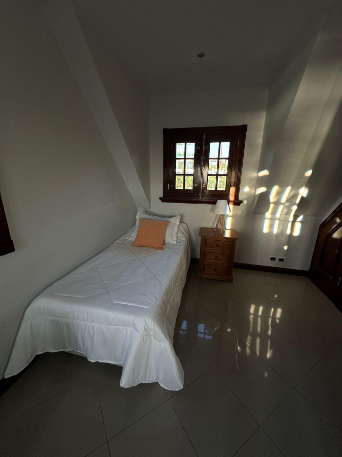Casa ID.6679 - Vendemos casa primera línea al mar, playa mansa Punta del Este 