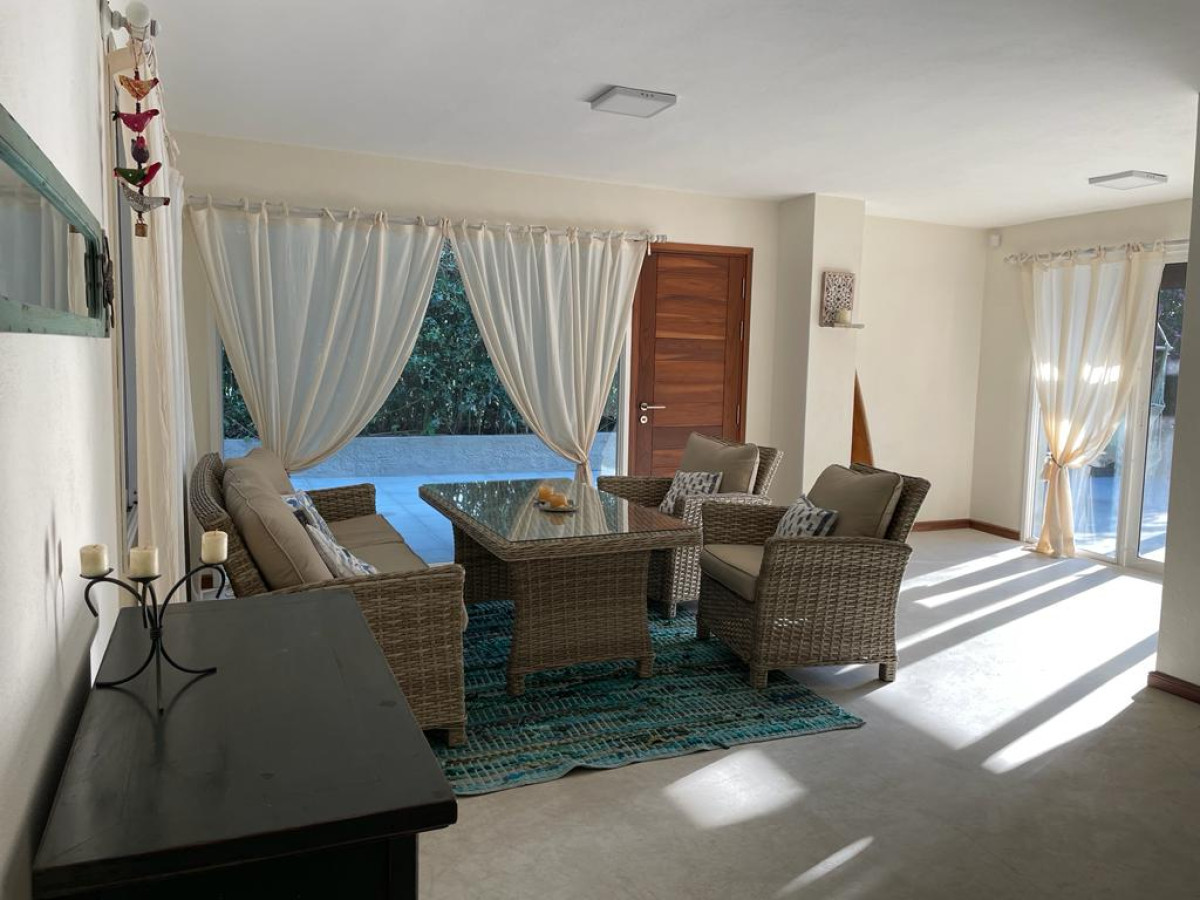 Casa ID.14 - Venta casa con vista al mar. Punta Ballena 