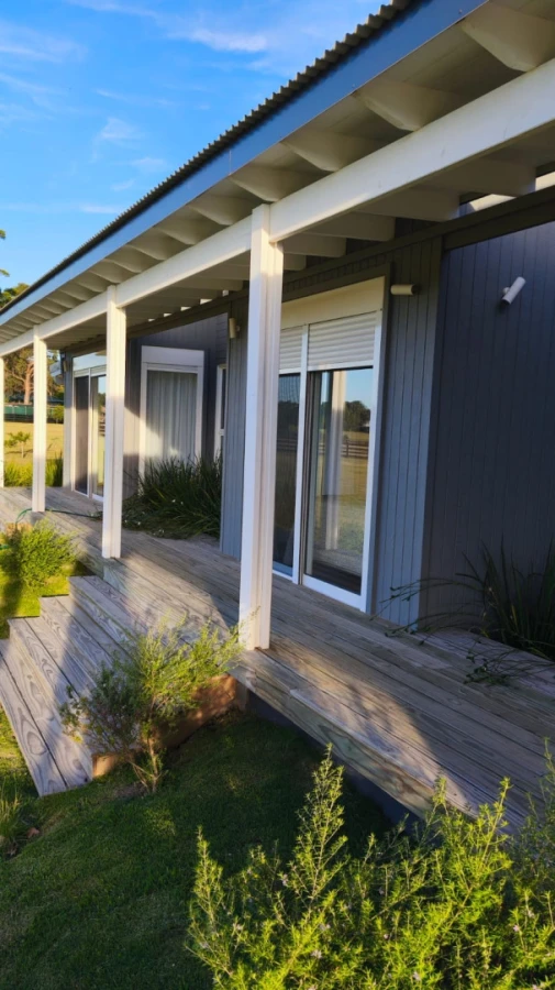 Casa ID.7250 - Venta y alquiler casa en El Quijote, barrio privado 