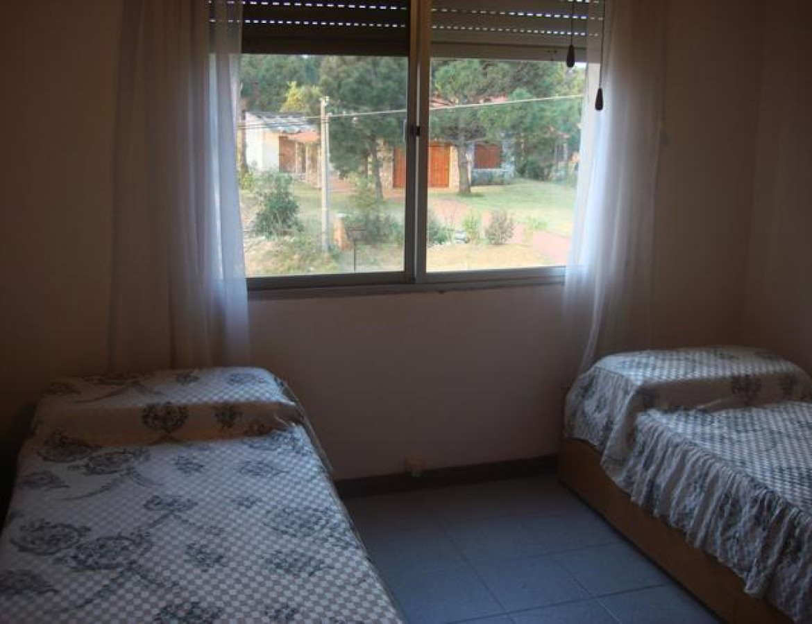 Casa ID.169 - ASA EN TIO TOM A 1 CUADRA Y MEDIA DE LA PLAYA