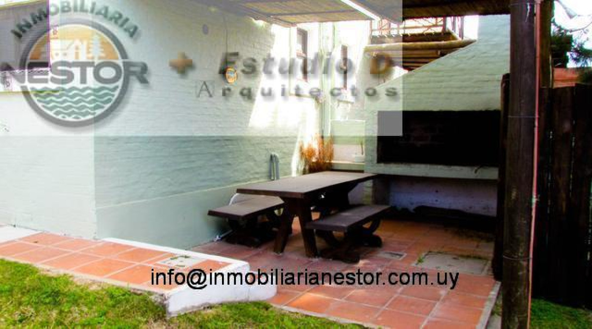 Casa ID.191 - Cómodo, funcional, amplia unidad duplex a una cuadra de la playa