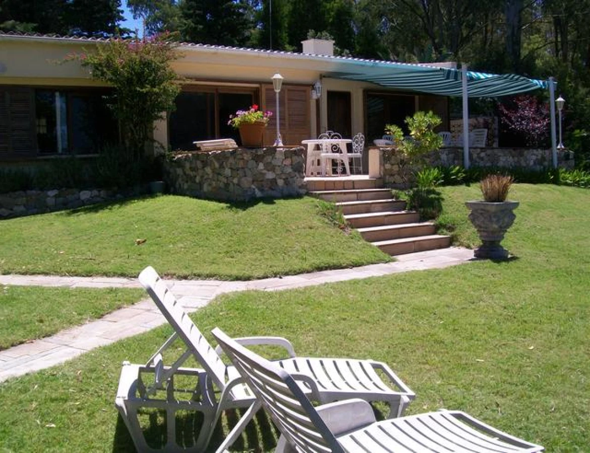 Casa ID.233 - Hermosa casa quinta compuesta de 3 construcciones, Casa de Huéspedes