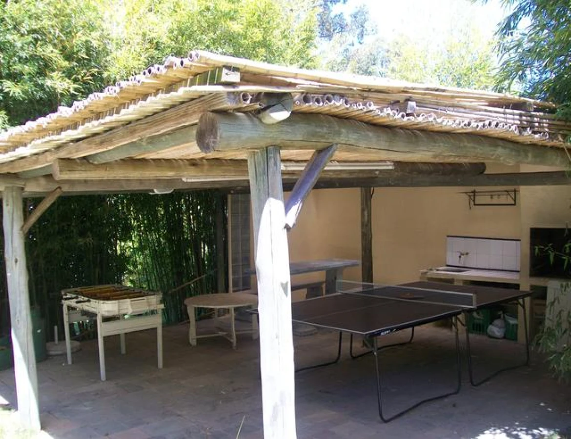 Casa ID.233 - Hermosa casa quinta compuesta de 3 construcciones, Casa de Huéspedes