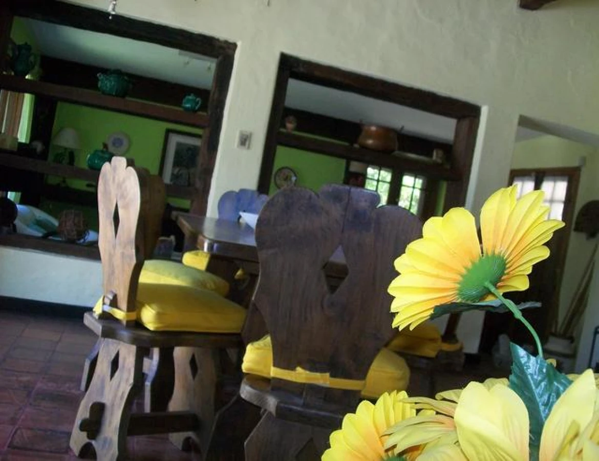 Casa ID.233 - Hermosa casa quinta compuesta de 3 construcciones, Casa de Huéspedes