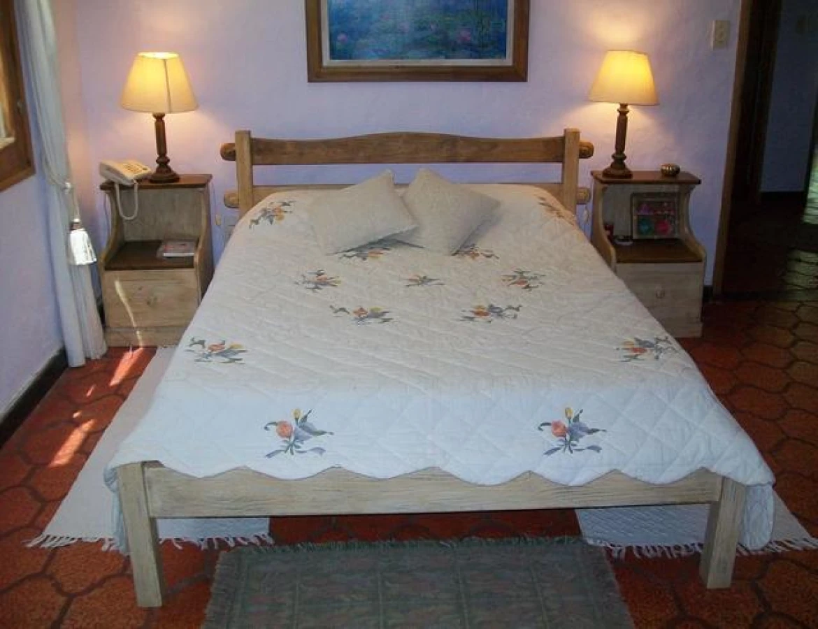 Casa ID.233 - Hermosa casa quinta compuesta de 3 construcciones, Casa de Huéspedes