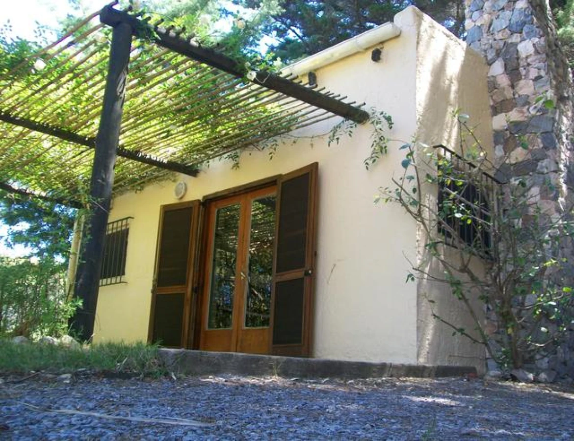 Casa ID.233 - Hermosa casa quinta compuesta de 3 construcciones, Casa de Huéspedes