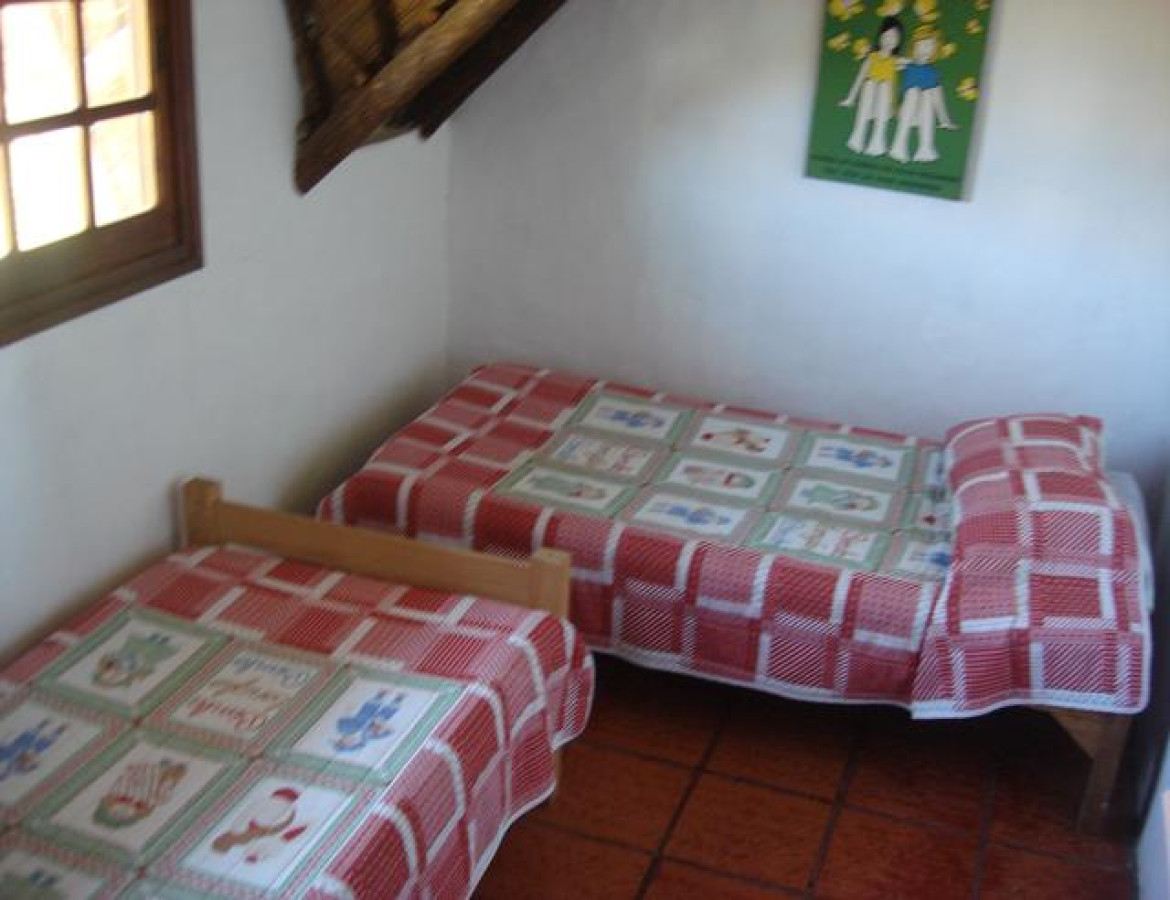 Casa ID.490 - Casa en Tio Tom, muy linda, con 3 Dormitorio