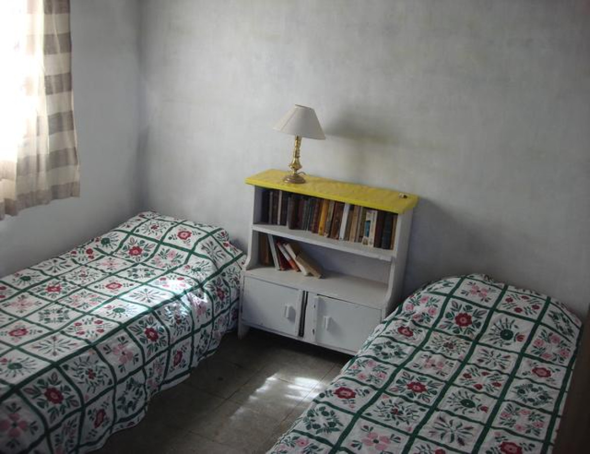 Casa ID.490 - Casa en Tio Tom, muy linda, con 3 Dormitorio