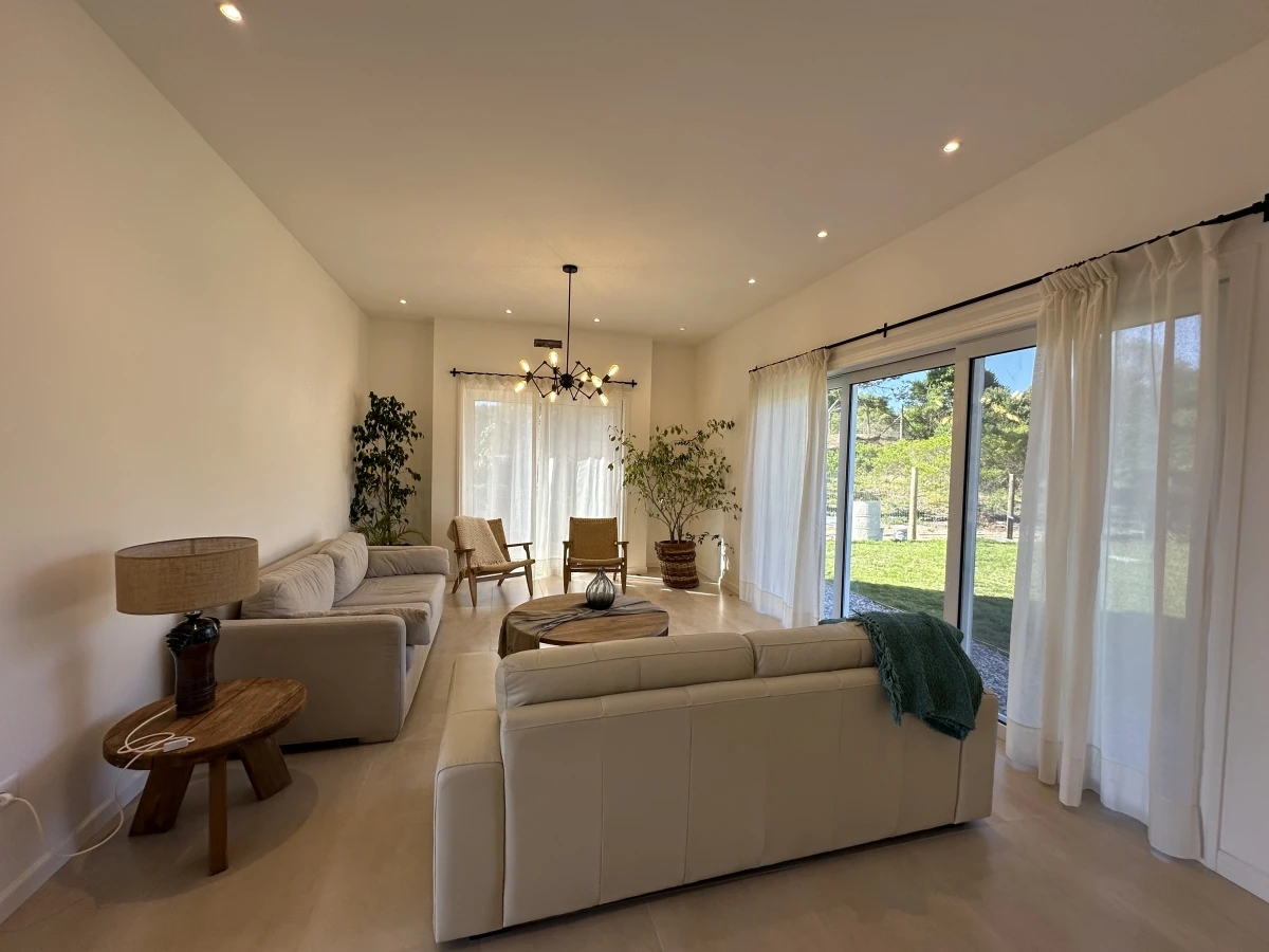 Casa ID.6427 - Venta casa en zona Chihuahua, Punta Ballena 
