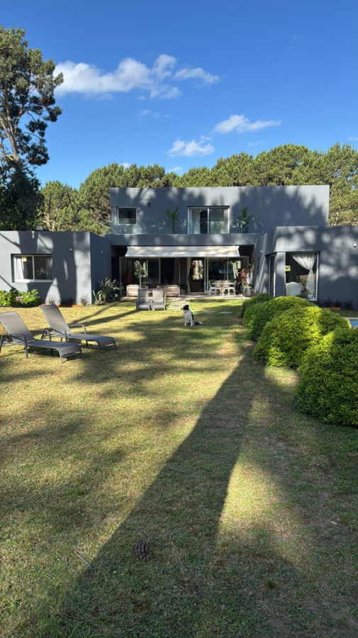 Casa ID.4940 - Excelente casa en venta en Club del Lago, Laguna del Sauce, Punta Ballena