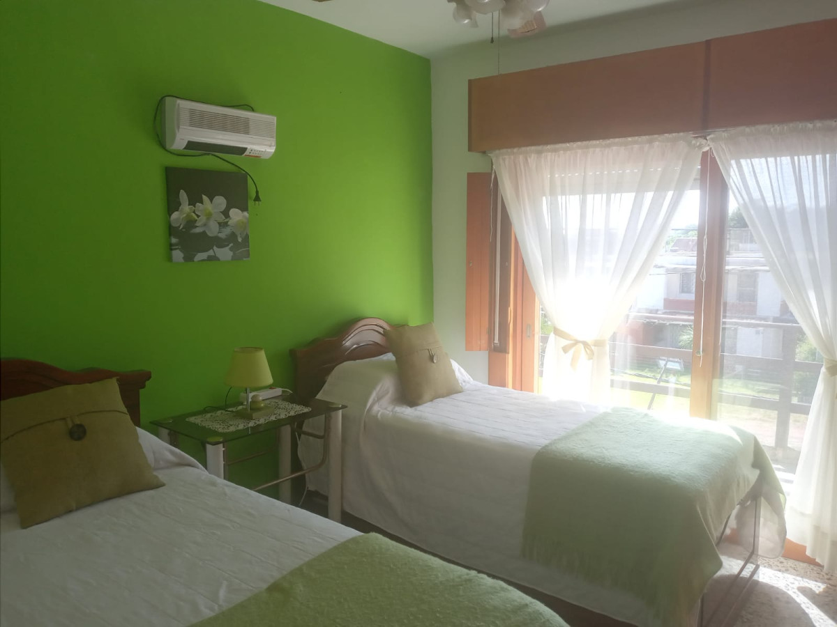 Casa ID.6267 - Venta Casa en playa hermosa, Piriápolis 