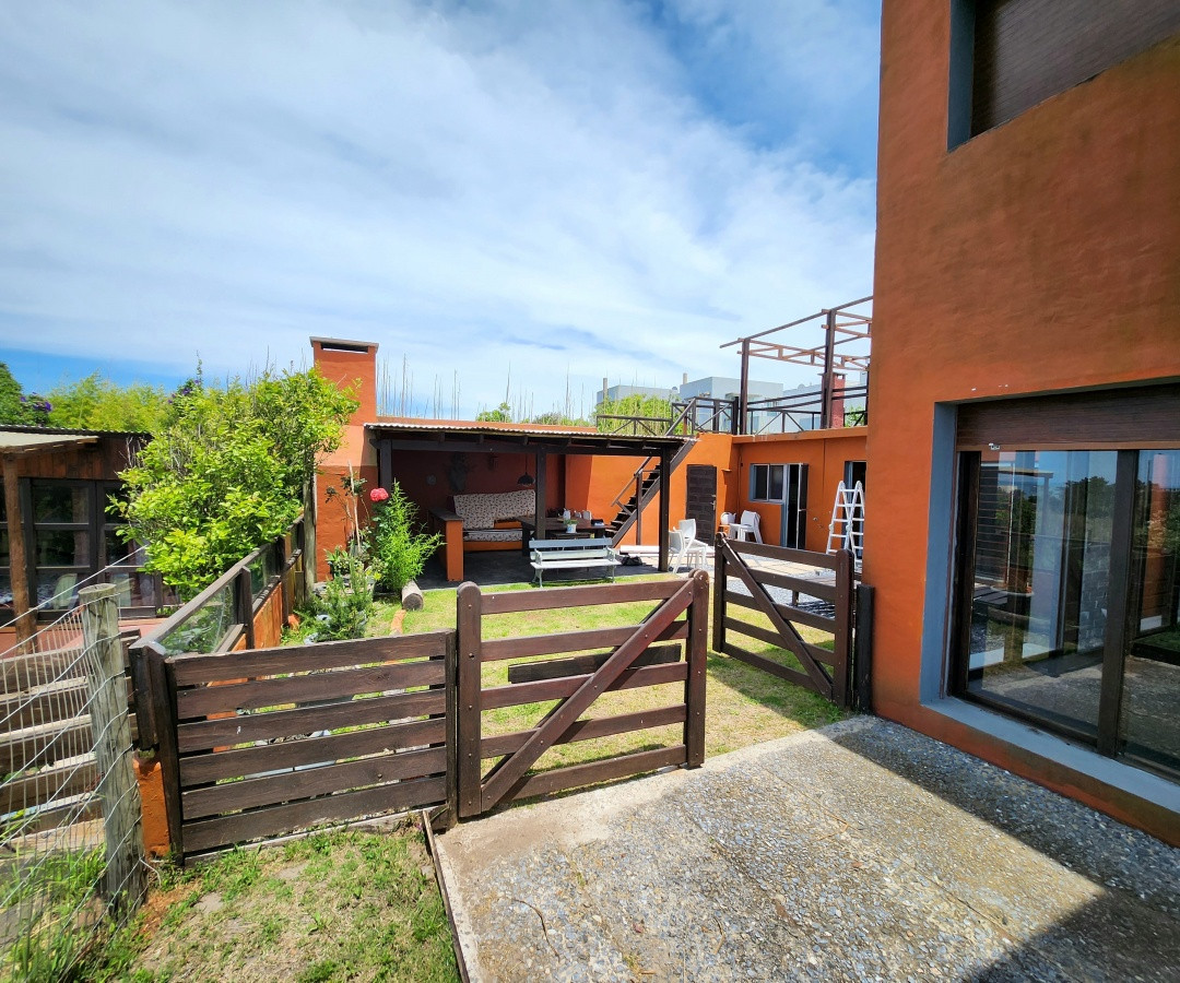 Casa ID.6057 - Casa en venta zona El Chorro, Manantiales 