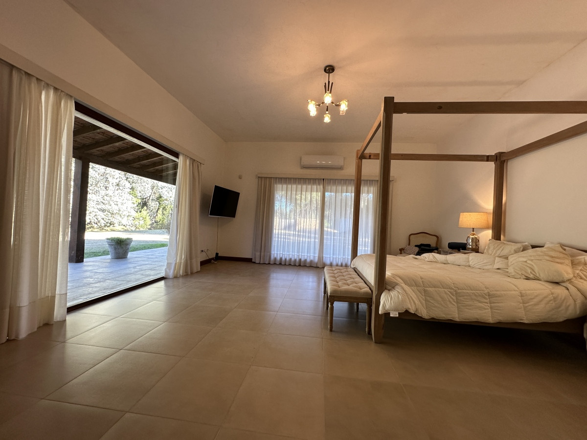 Casa ID.6591 - Venta casa en barrio semi cerrado Las Silvias, Punta Ballena 