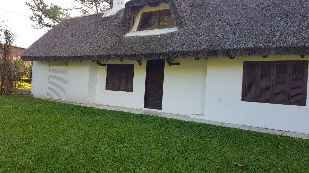 Casa ID.796 - Casa en alquiler y venta